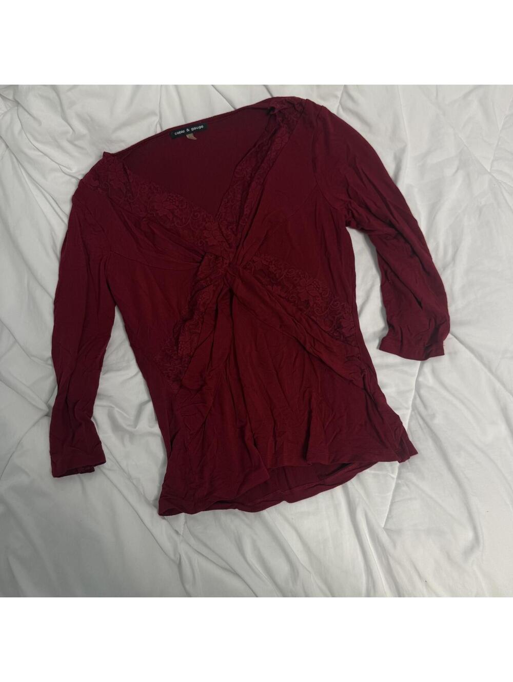 y2k 2000s gilmore girls cable & gauge red lace long sleeeve
